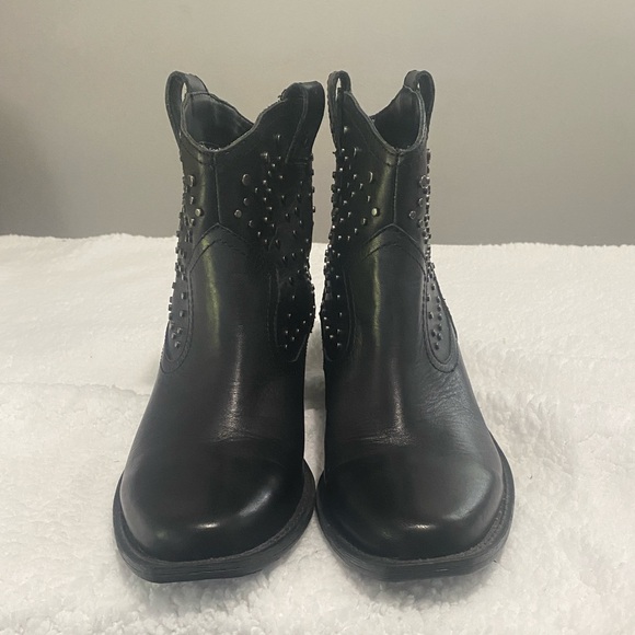Dingo Black Ankle Boots with Stud Accents - Picture 1 of 6